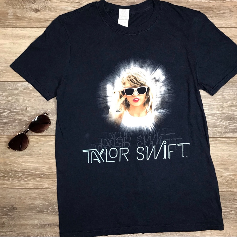 Taylor Swift 1989 Tour T-shirt